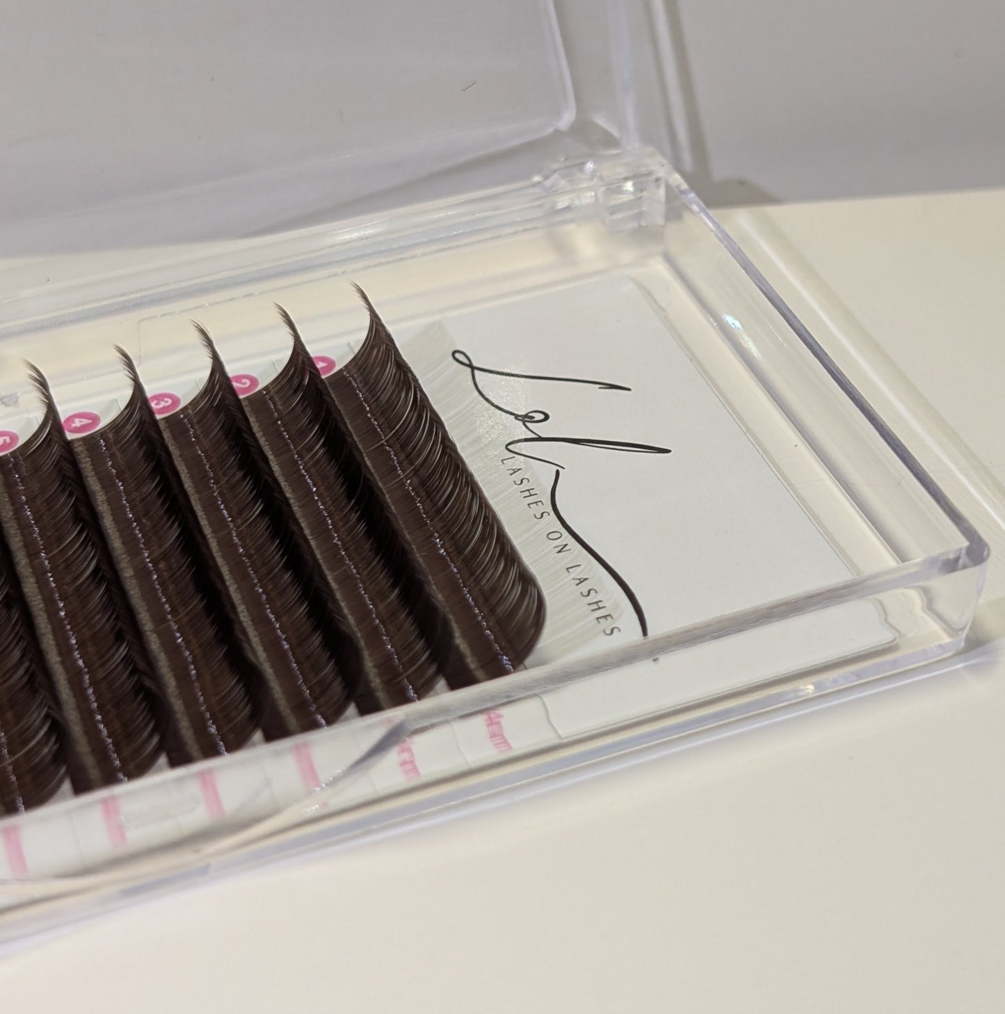 .05 CC Brown Cashmere Lash Trays